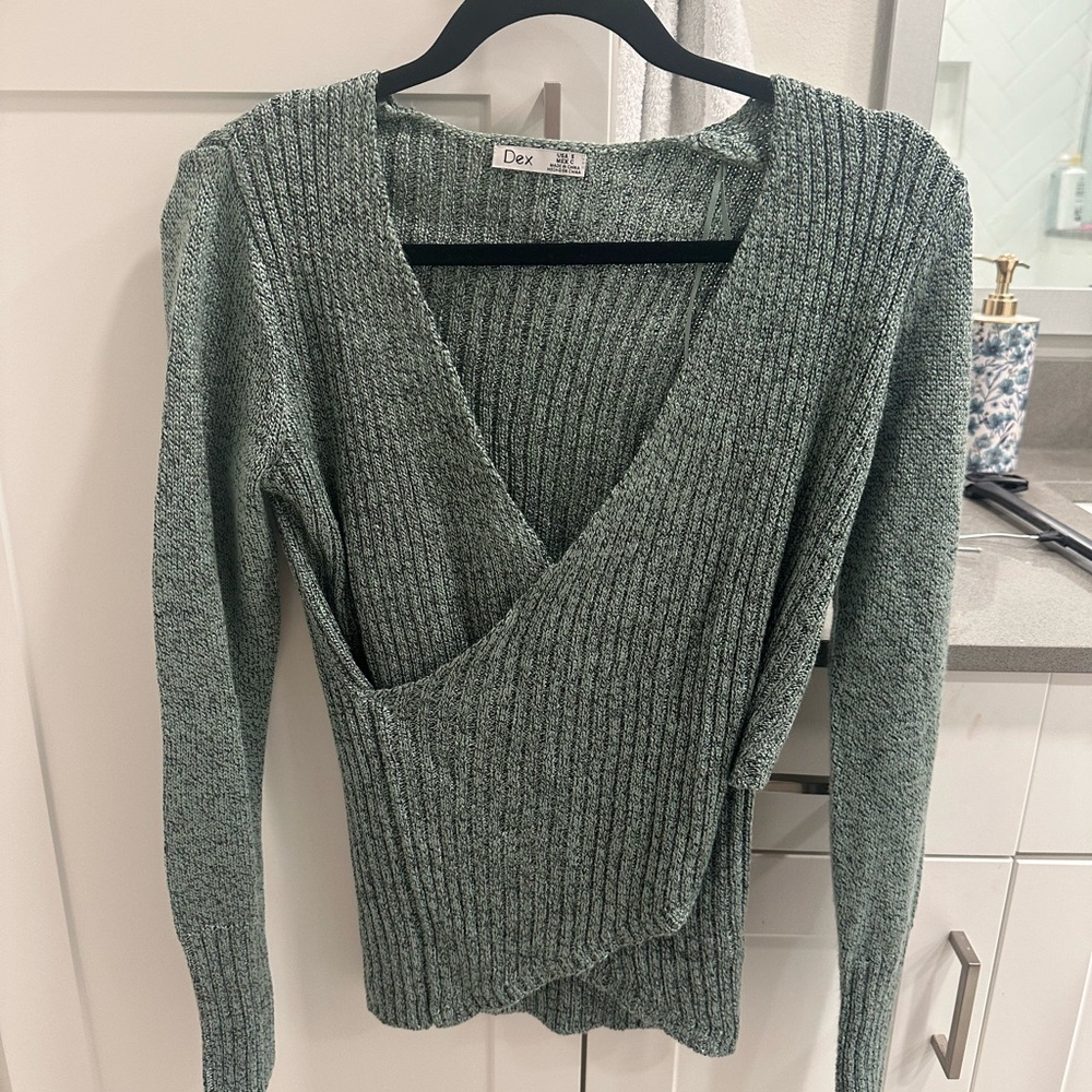 Green sweater. Small. Great condition.